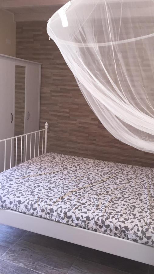 B&B Da Manu Монсеррато Экстерьер фото