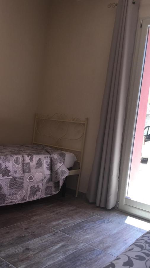 B&B Da Manu Монсеррато Экстерьер фото